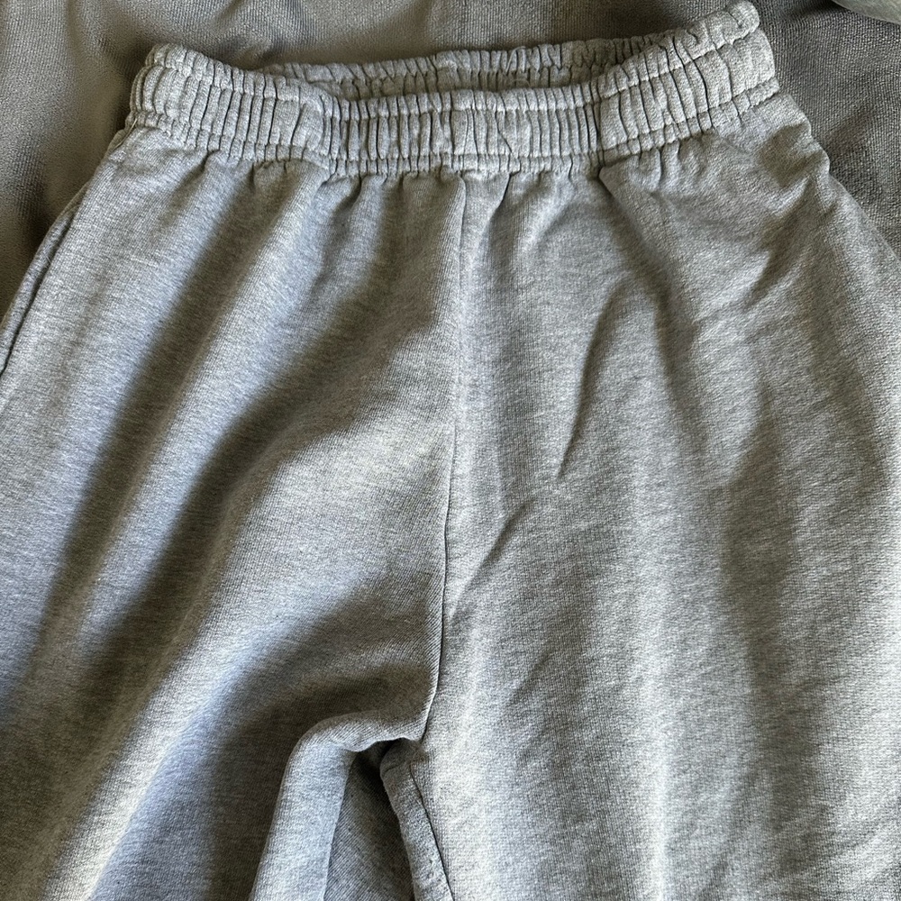 sweatpants - not very thick